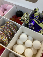 Load image into Gallery viewer, Father's Day Individual Pick n Mix Retro Box no gum